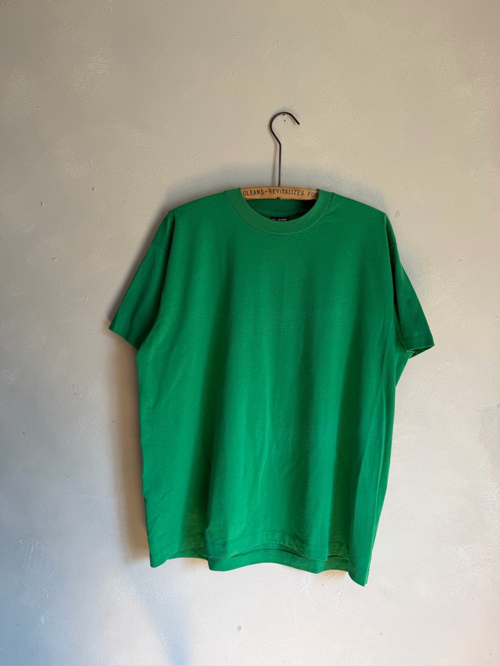 Vintage 90s blank tee green